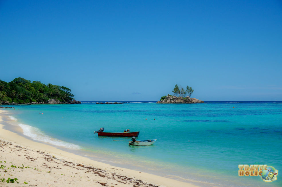 50 nuances de bleu sur l'île de Mahé aux Seychelles