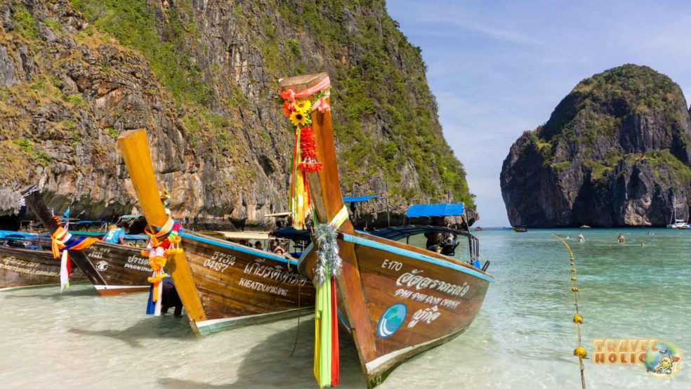 Long tail boats à Maya Bay en Thaïlande