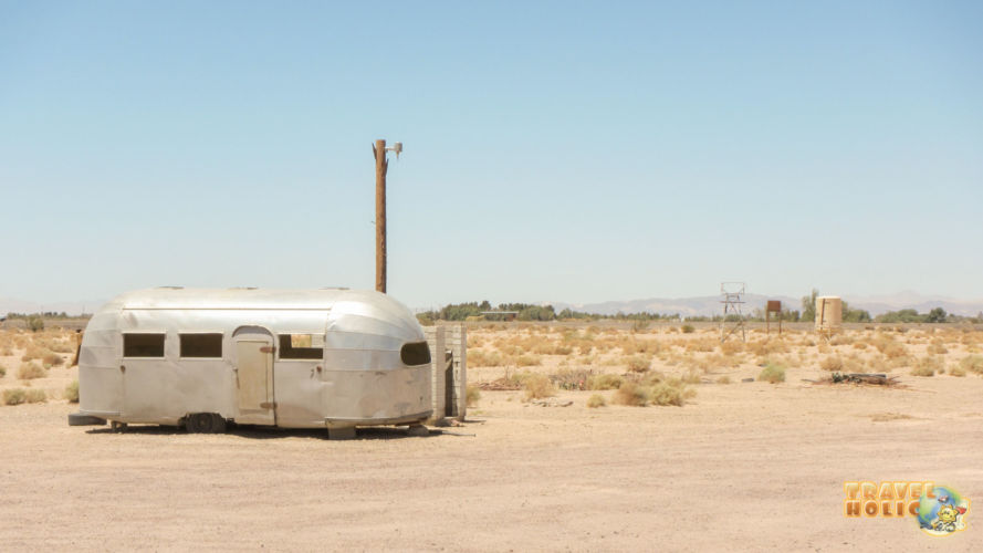 A l'extérieur du Bagdad Café